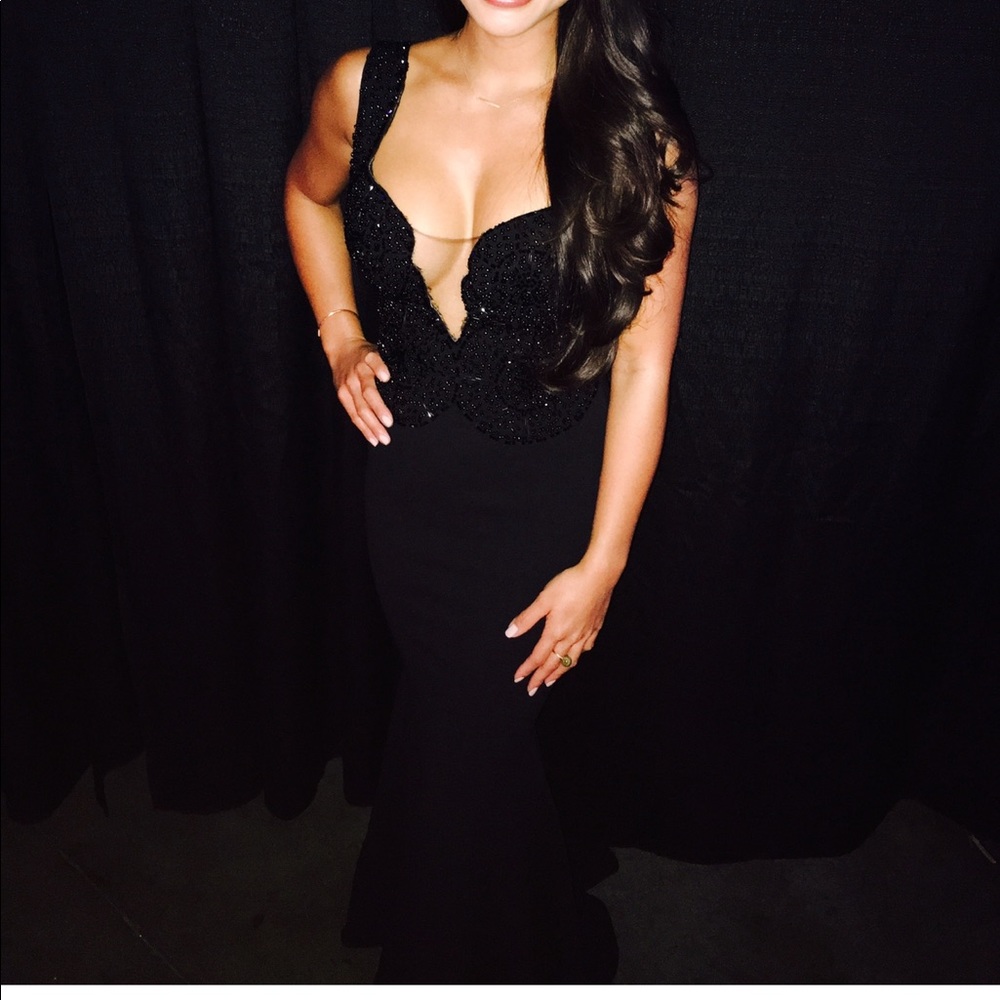 Beautiful Classy Black Gown